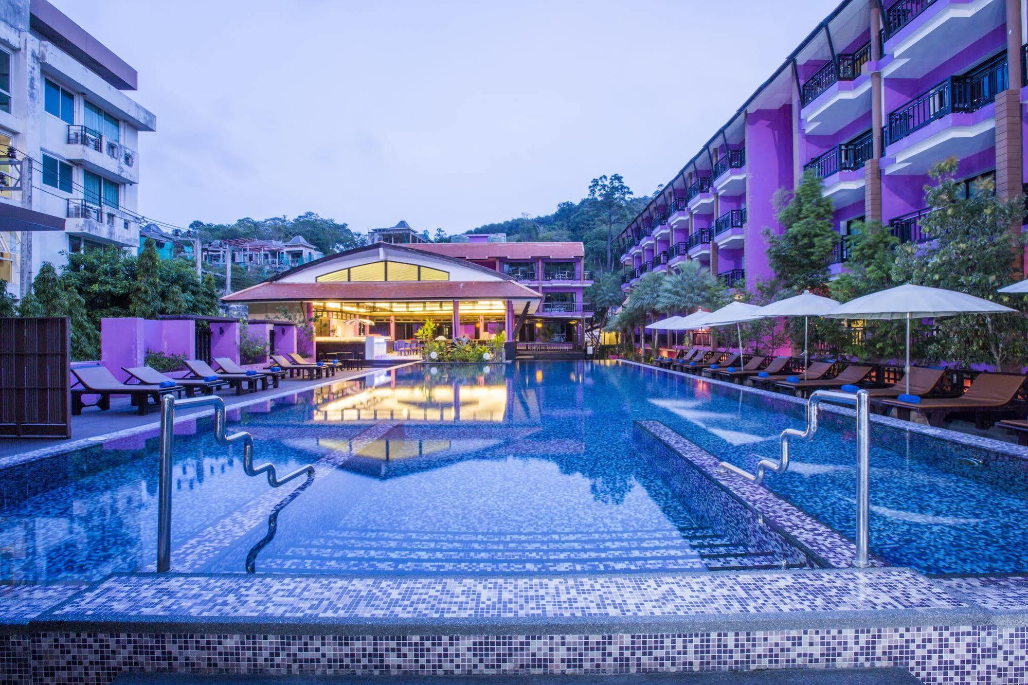 Phuvaree Resort Patong Экстерьер фото